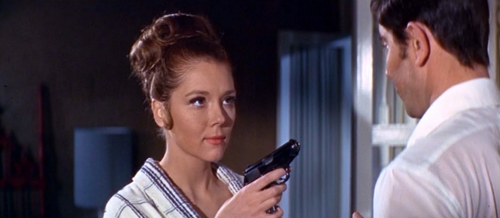 Au Service Secret De Sa Majeste Film Critique d'Au Service Secret de sa Majesté : le Bond oublié